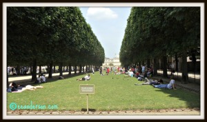 It is o.k. to walk on the grass Luxembourg gardens Paris