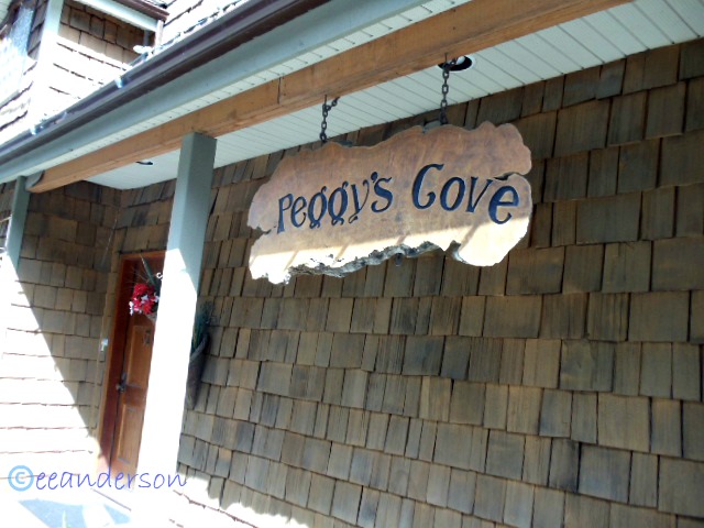 sign-peggy's cove 